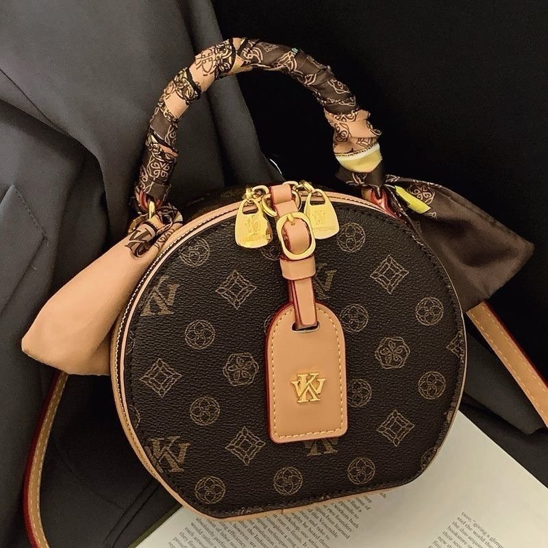 High-End Retro Round Shoulder Messenger Bag – 2025 Fashion - Image 2