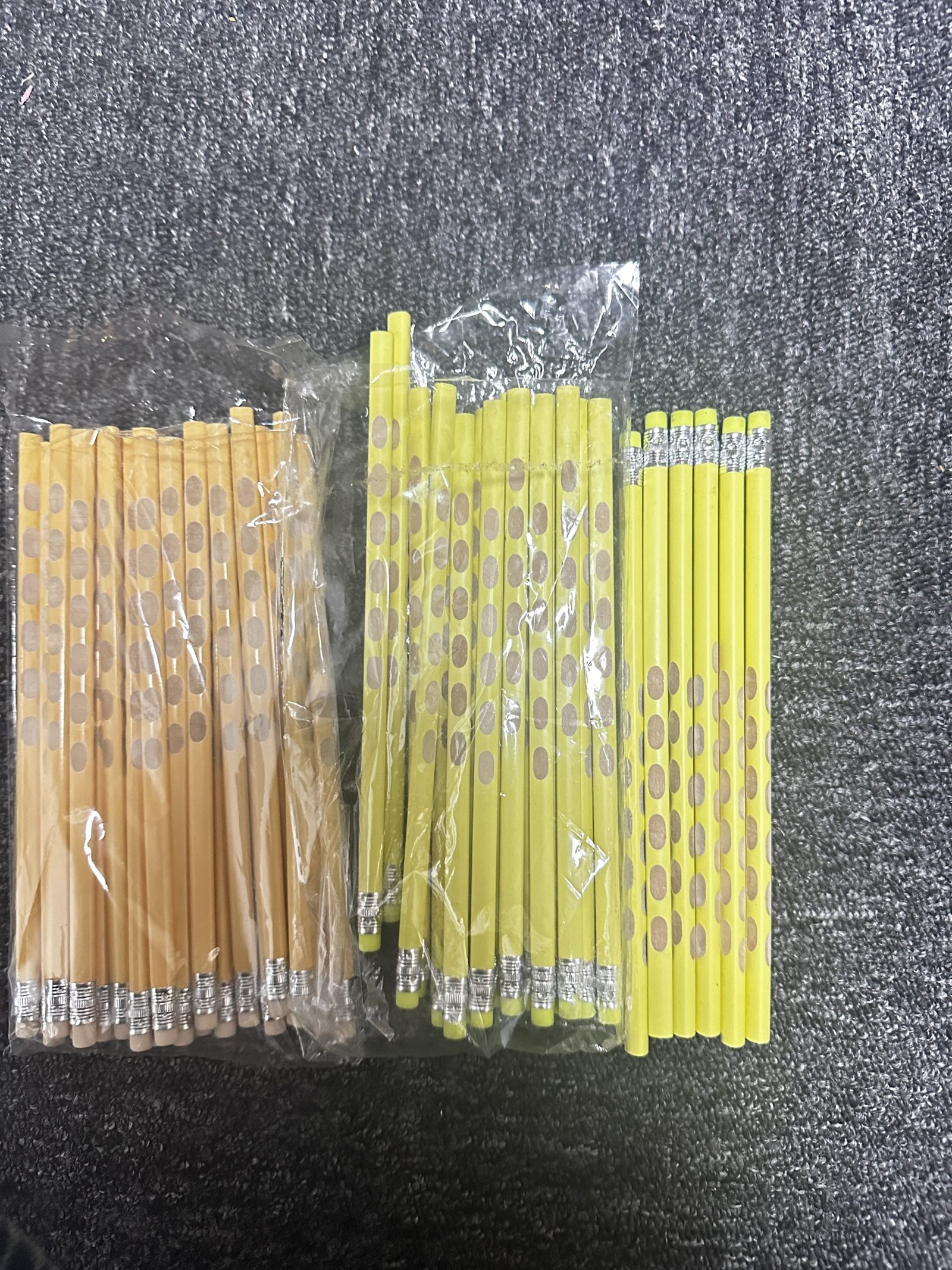 Durable White Wood Yellow Paint Pencils – Easy Sharpening